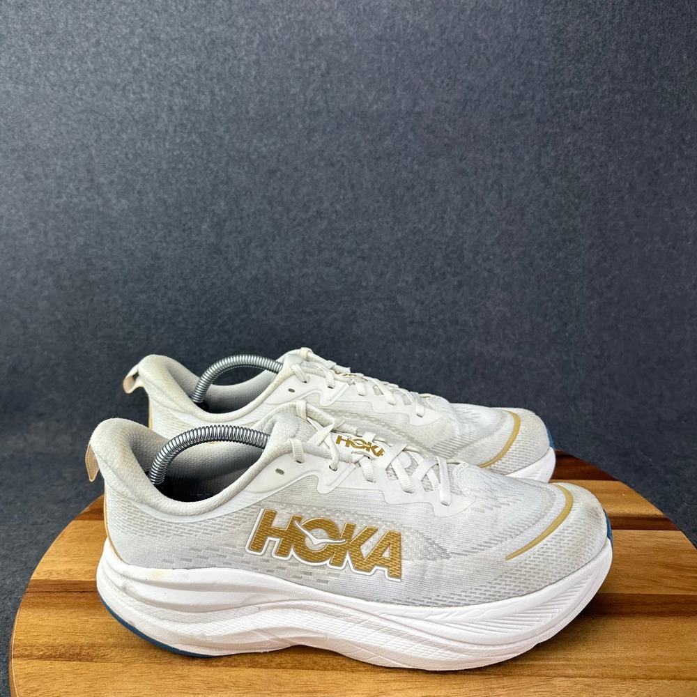 Hoka One One Skyflow Mens Running Shoes Size 10.5D White Gold 1155111 FTG